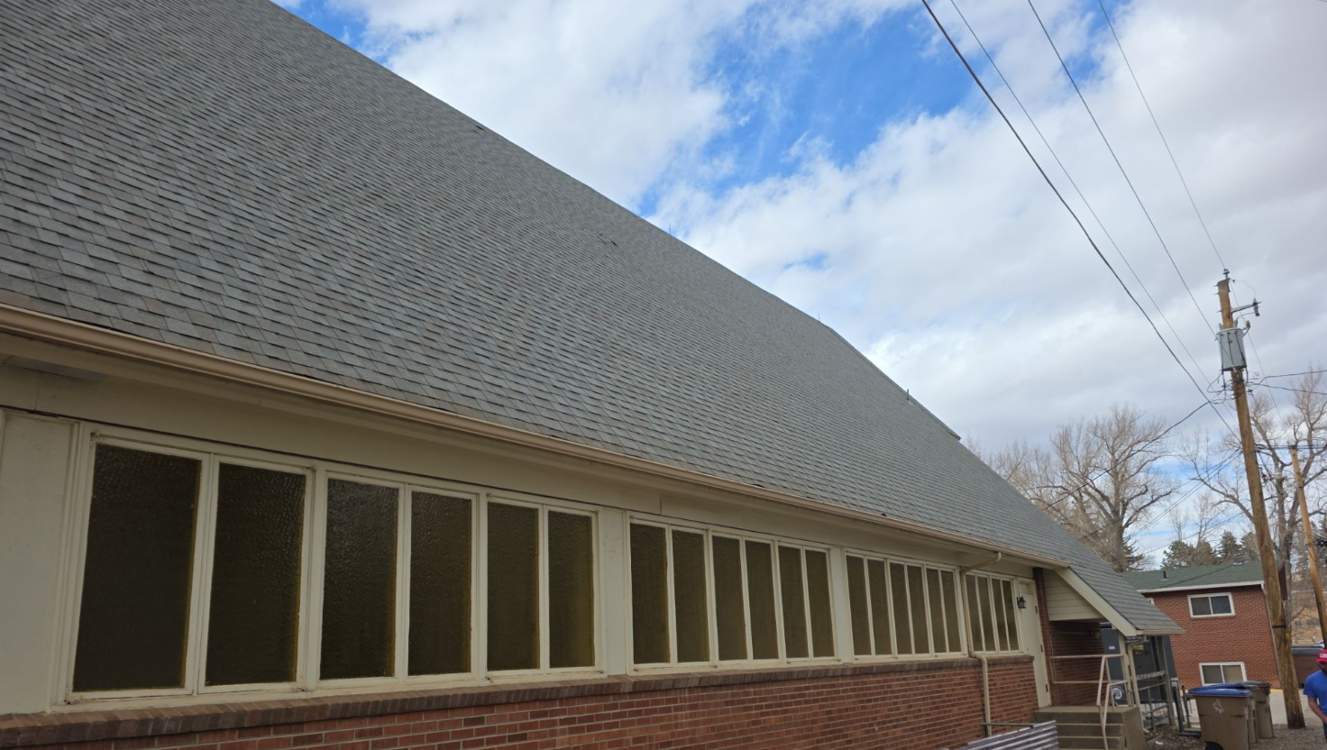 I Need a Roofing Company